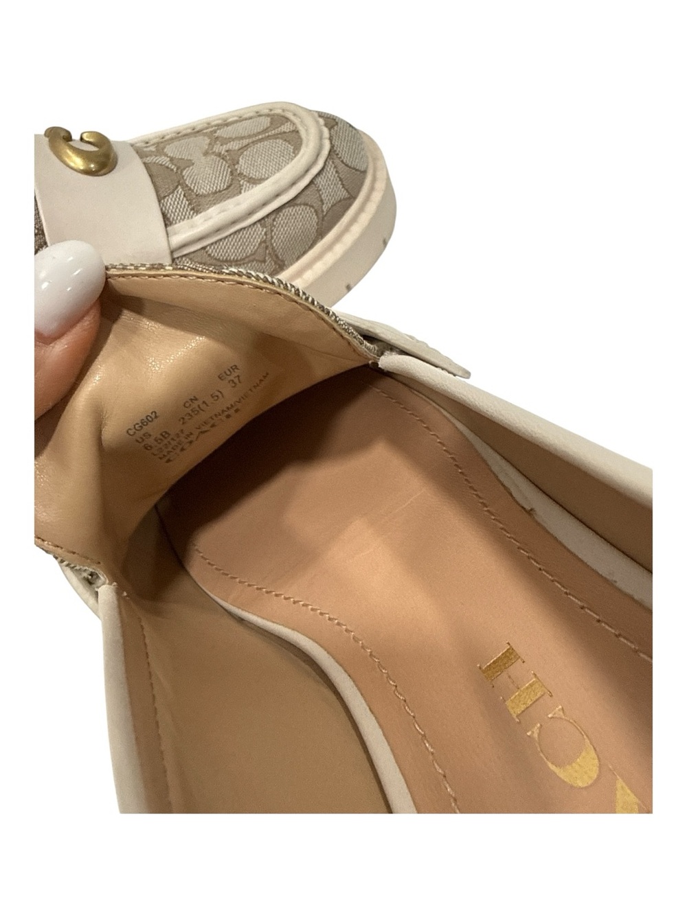 Coach Beige Signature Canvas Loafers Cream Strap and Gold Hardware size 6.5 B - Picture 7 of 12
